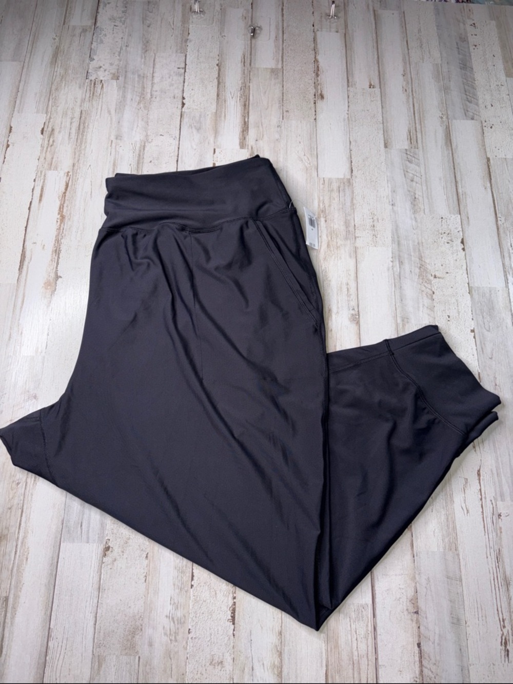 Old Navy Powersoft High Waisted 7/8 Joggers Sizd 3X NWT! - Picture 13 of 14